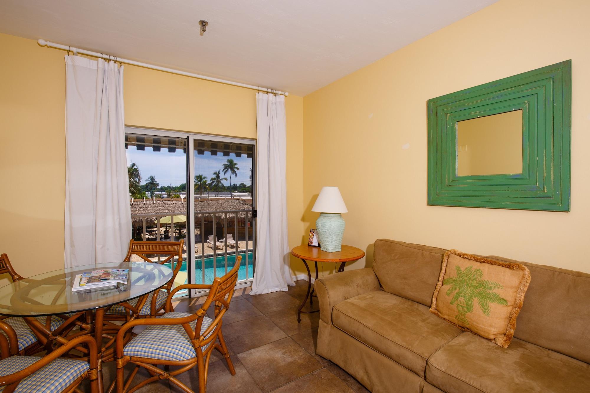 Naples Garden Inn Exterior photo