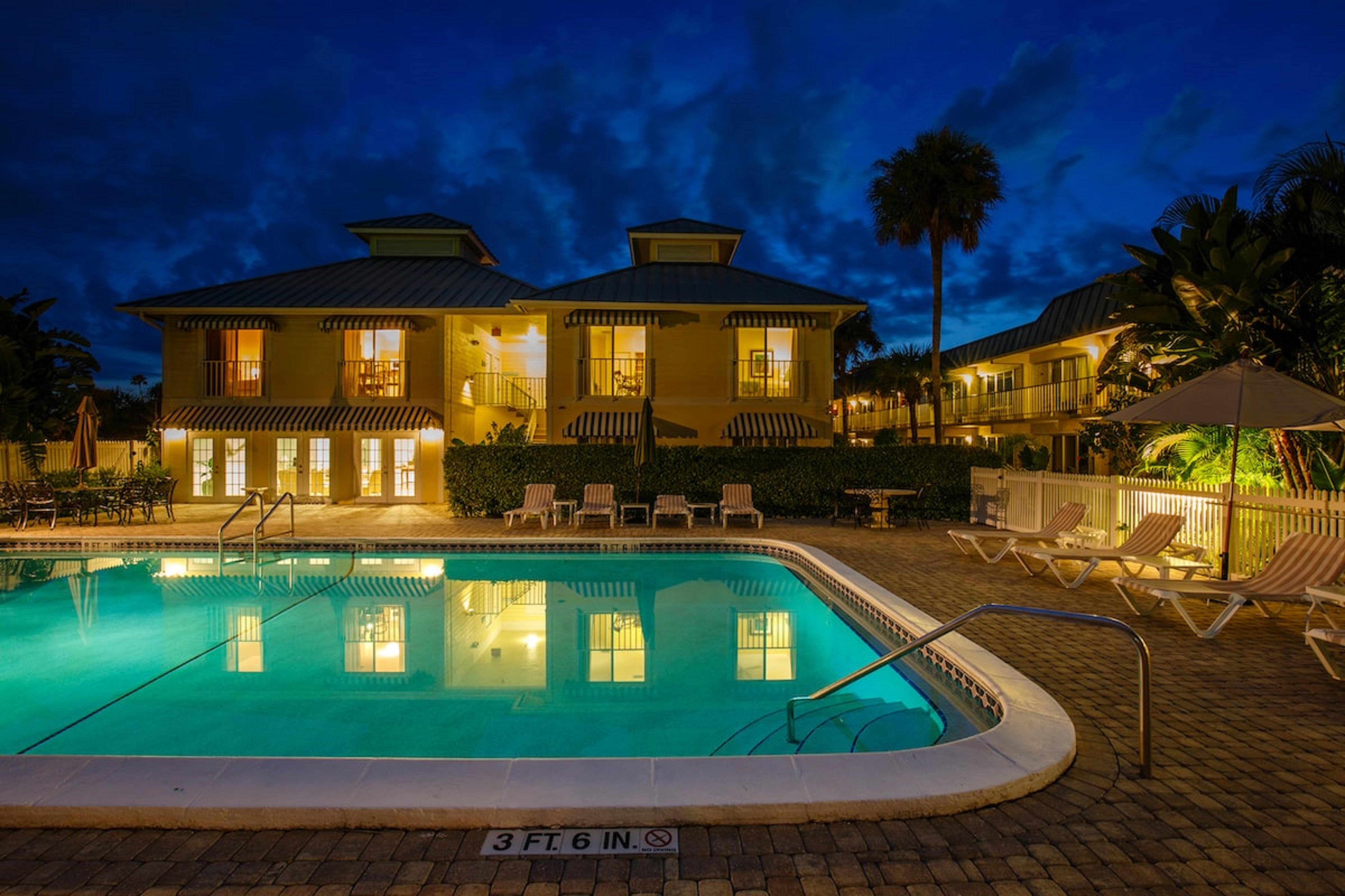Naples Garden Inn Exterior photo
