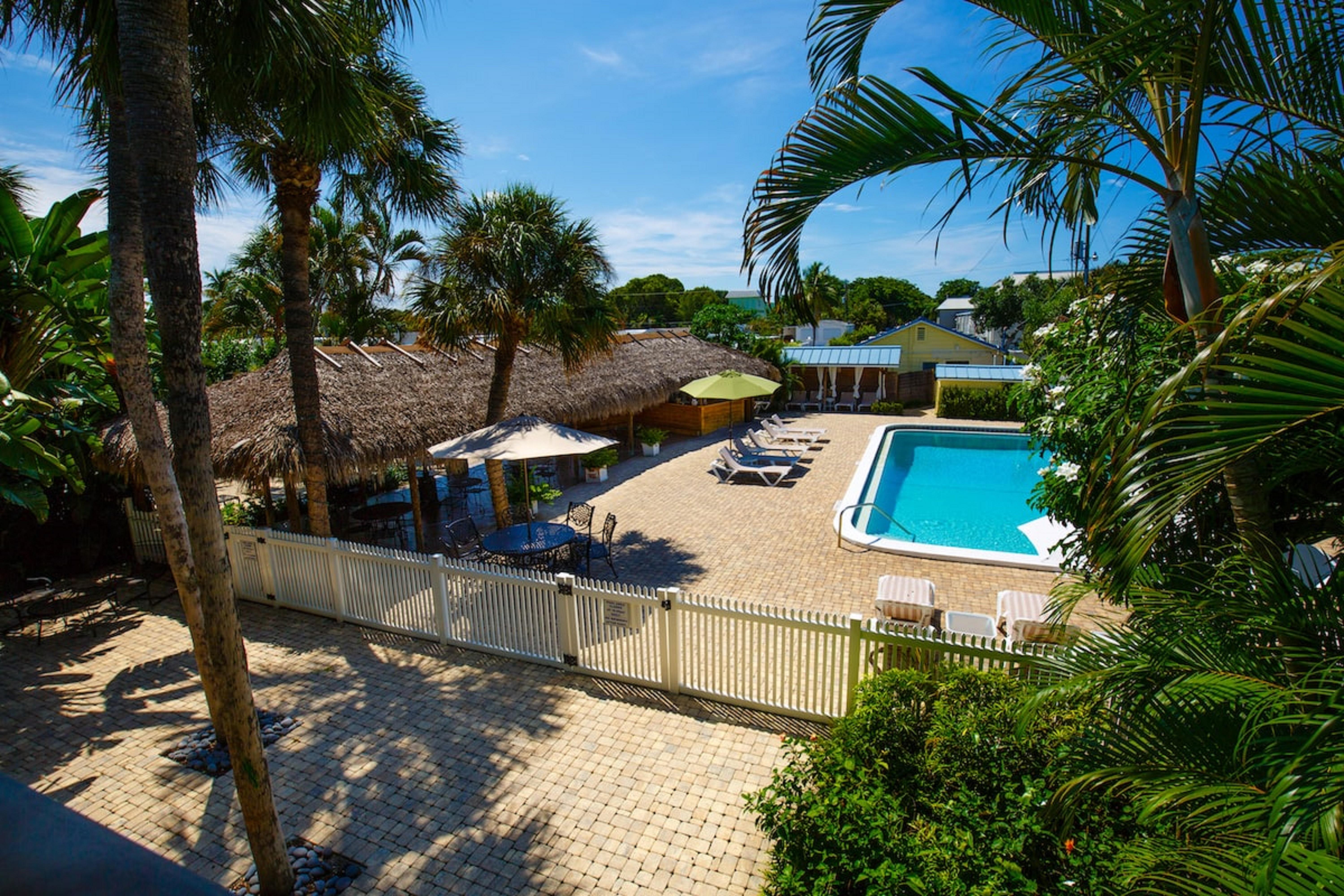 Naples Garden Inn Exterior photo