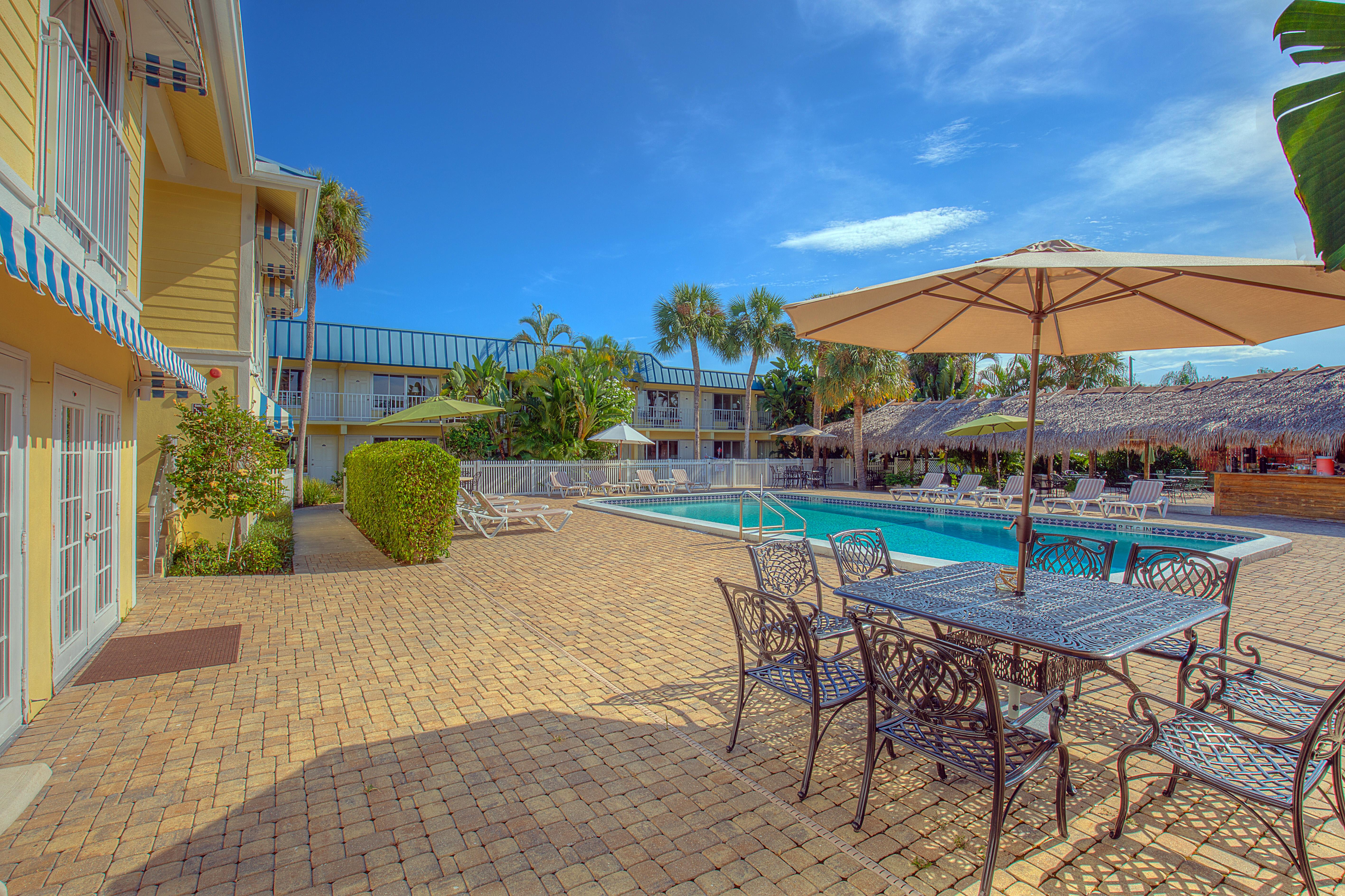 Naples Garden Inn Exterior photo