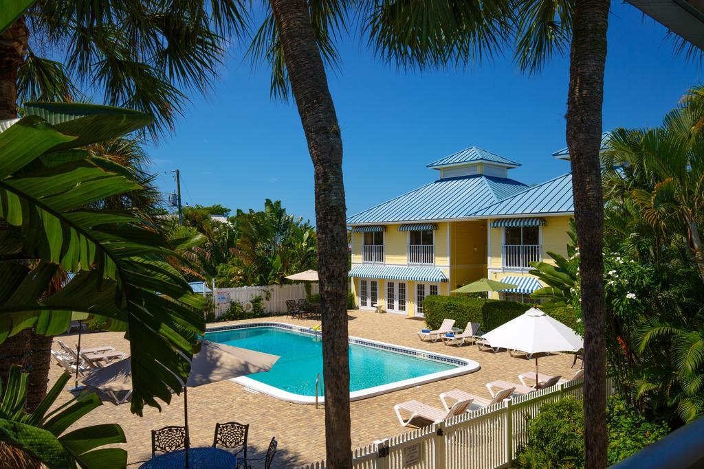Naples Garden Inn Exterior photo