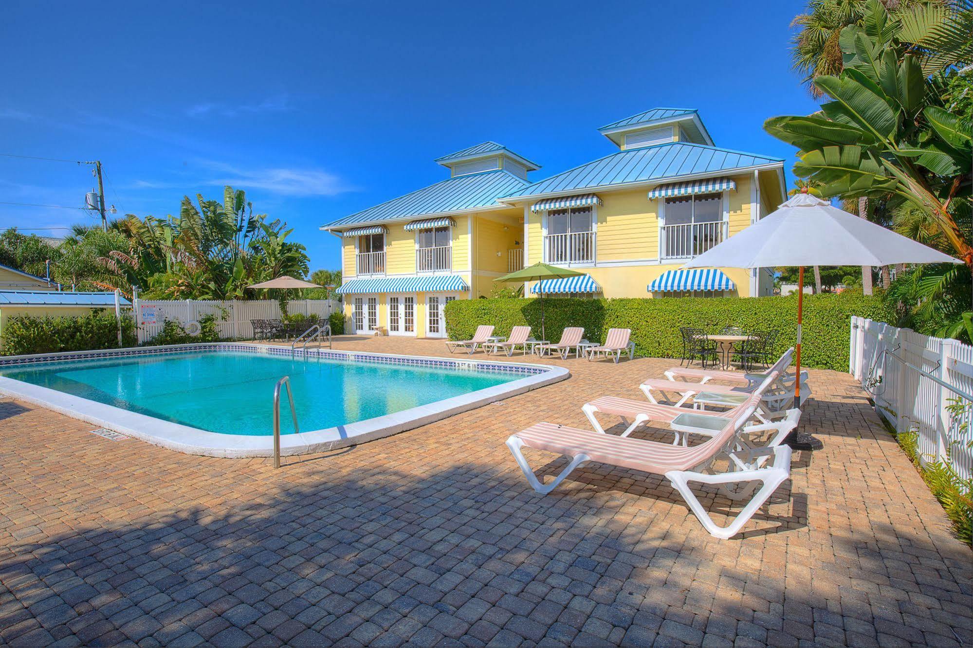 Naples Garden Inn Exterior photo